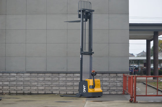 2 van de het Platform Elektrische Pallet van de stadiummast de Stapelaarvrachtwagen 1.5T